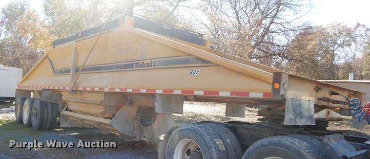 image for item EW9669 1993 Midland bottom dump trailer
