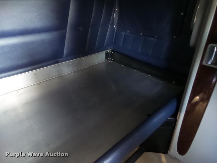 image for item L5726 2014 Peterbilt 386 semi truck