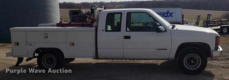 image for item AV9400 1997 Chevrolet 2500 Ext. Cab utility bed pickup truck