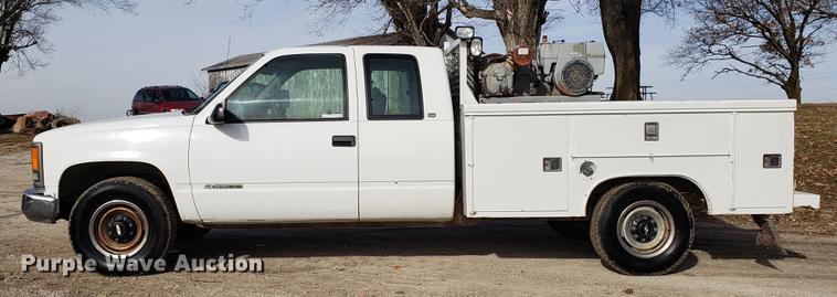 image for item AV9400 1997 Chevrolet 2500 Ext. Cab utility bed pickup truck