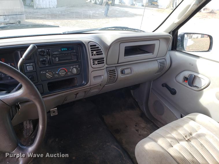 image for item AV9400 1997 Chevrolet 2500 Ext. Cab utility bed pickup truck