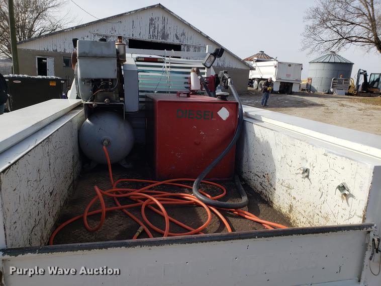 image for item AV9400 1997 Chevrolet 2500 Ext. Cab utility bed pickup truck