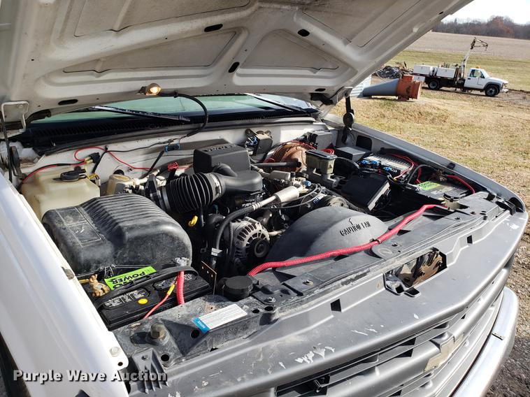 image for item AV9400 1997 Chevrolet 2500 Ext. Cab utility bed pickup truck