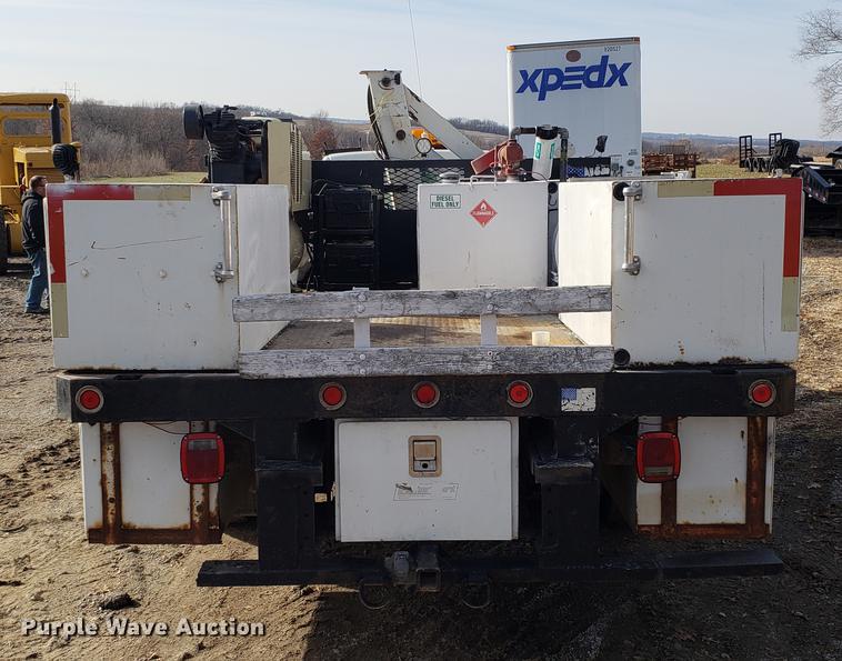 image for item AV9428 1997 Chevrolet 3500 flatbed pickup truck with crane