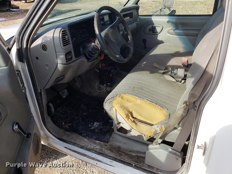 image for item AV9428 1997 Chevrolet 3500 flatbed pickup truck with crane