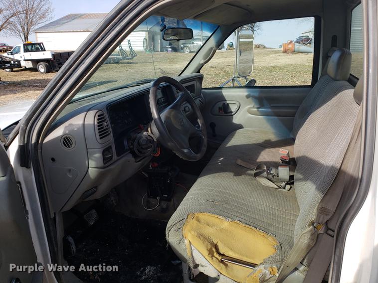 image for item AV9428 1997 Chevrolet 3500 flatbed pickup truck with crane