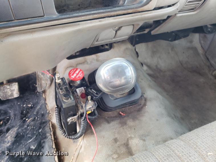 image for item AV9428 1997 Chevrolet 3500 flatbed pickup truck with crane