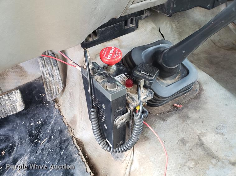 image for item AV9428 1997 Chevrolet 3500 flatbed pickup truck with crane