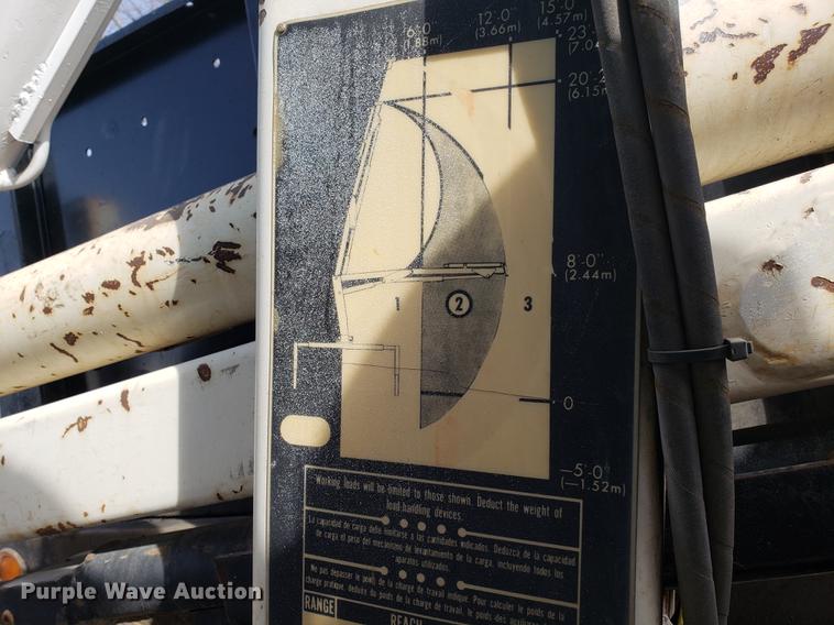 image for item AV9428 1997 Chevrolet 3500 flatbed pickup truck with crane