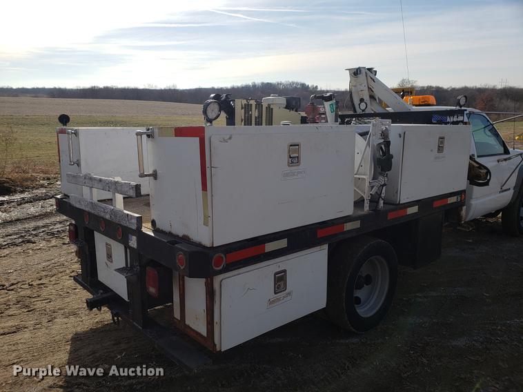 image for item AV9428 1997 Chevrolet 3500 flatbed pickup truck with crane