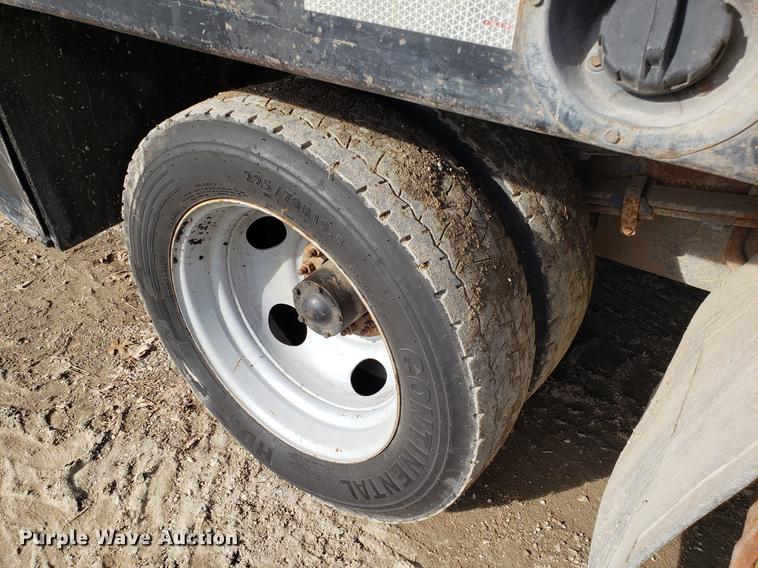 image for item AV9428 1997 Chevrolet 3500 flatbed pickup truck with crane