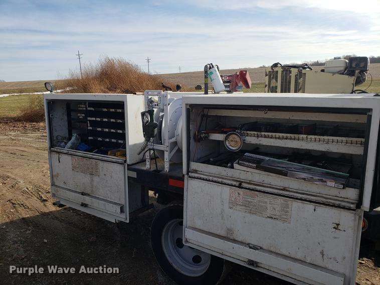 image for item AV9428 1997 Chevrolet 3500 flatbed pickup truck with crane