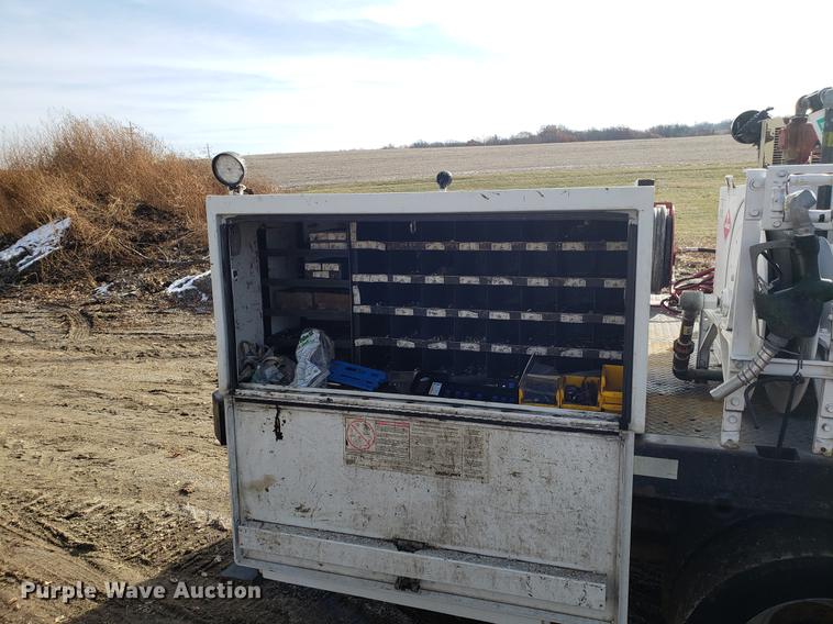 image for item AV9428 1997 Chevrolet 3500 flatbed pickup truck with crane