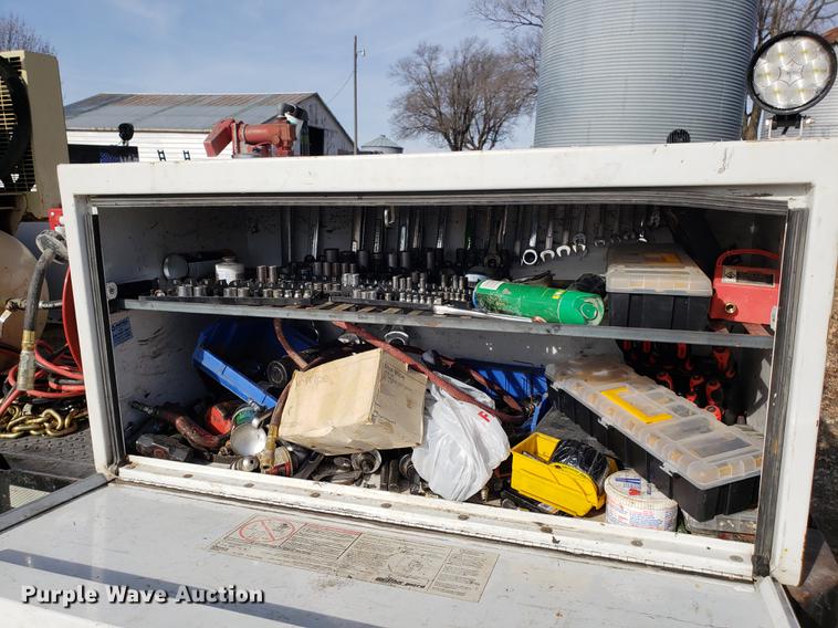 image for item AV9428 1997 Chevrolet 3500 flatbed pickup truck with crane