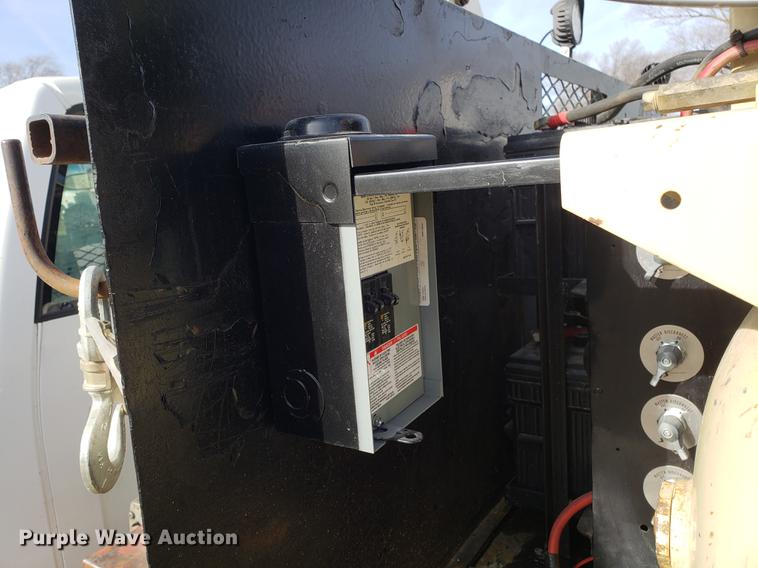 image for item AV9428 1997 Chevrolet 3500 flatbed pickup truck with crane