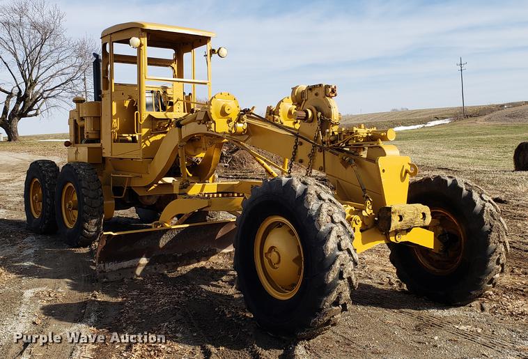 image for item AV9431 Adams 550 rigid frame motor grader