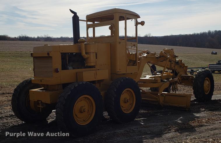 image for item AV9431 Adams 550 rigid frame motor grader