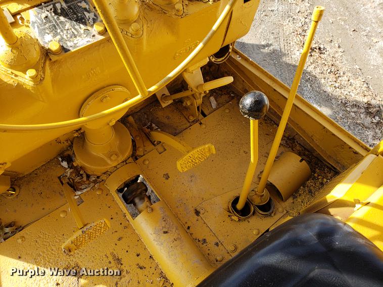 image for item AV9431 Adams 550 rigid frame motor grader