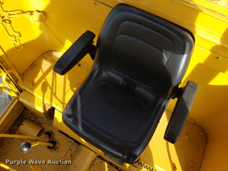 image for item AV9431 Adams 550 rigid frame motor grader