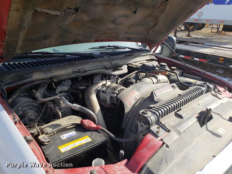 image for item AV9434 2003 Ford F350 Super Duty flatbed pickup truck