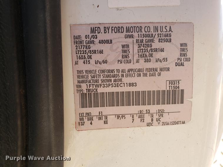 image for item AV9434 2003 Ford F350 Super Duty flatbed pickup truck