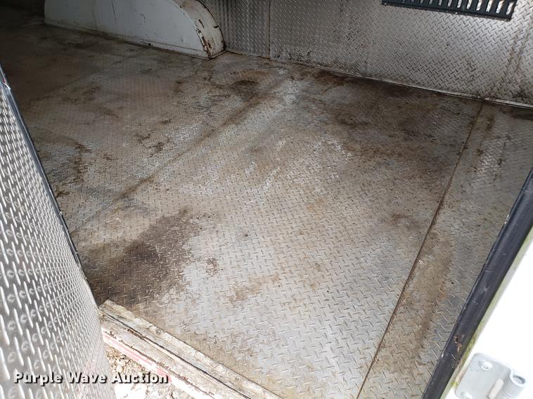 image for item AV9443 2004 Cm Trailers enclosed cargo trailer