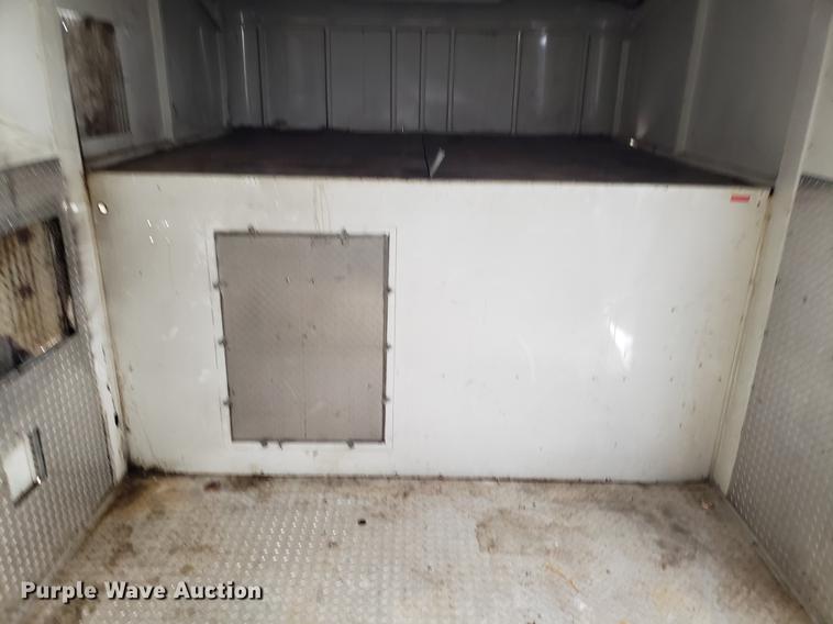 image for item AV9443 2004 Cm Trailers enclosed cargo trailer