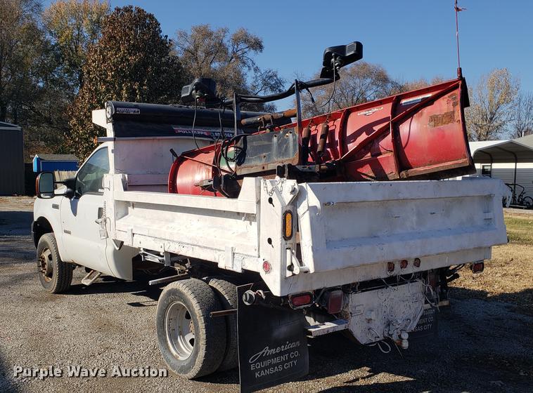 image for item AV9447 2007 Ford F350 Super Duty dump bed pickup truck