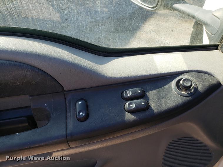 image for item AV9447 2007 Ford F350 Super Duty dump bed pickup truck