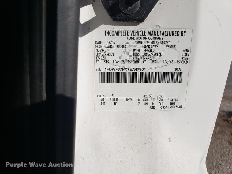 image for item AV9447 2007 Ford F350 Super Duty dump bed pickup truck