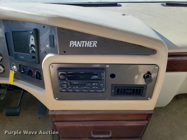 image for item AV9487 2005 Panther Roadmaster RV
