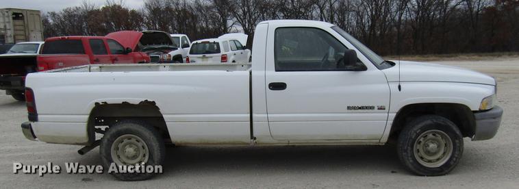 image for item DB2044 2001 Dodge Ram 1500 pickup truck
