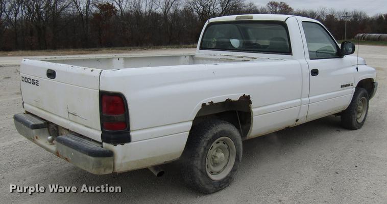 image for item DB2044 2001 Dodge Ram 1500 pickup truck