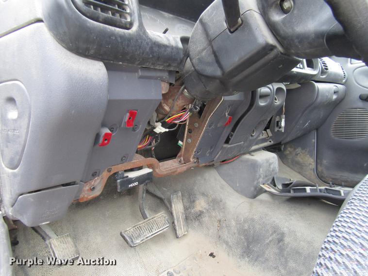 image for item DB2044 2001 Dodge Ram 1500 pickup truck