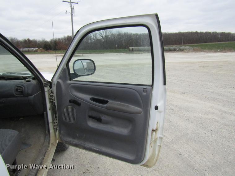 image for item DB2044 2001 Dodge Ram 1500 pickup truck