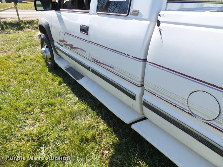 image for item DB2085 1997 Chevrolet 3500 Ext. Cab pickup truck