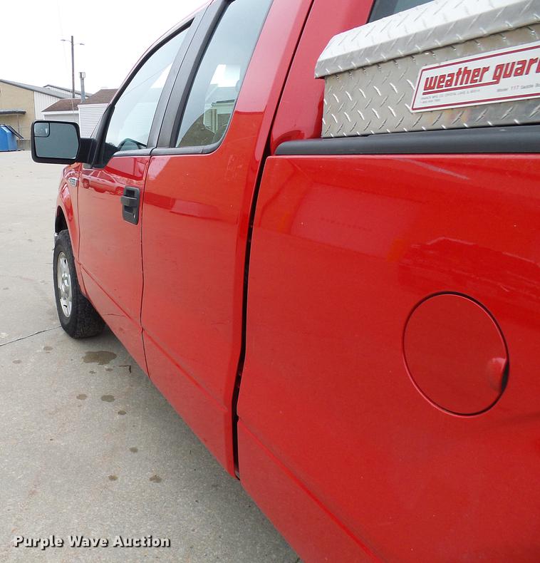 image for item DB2088 2014 Ford F150 SuperCab pickup truck