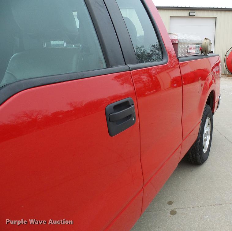 image for item DB2088 2014 Ford F150 SuperCab pickup truck