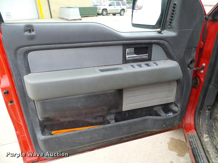 image for item DB2088 2014 Ford F150 SuperCab pickup truck