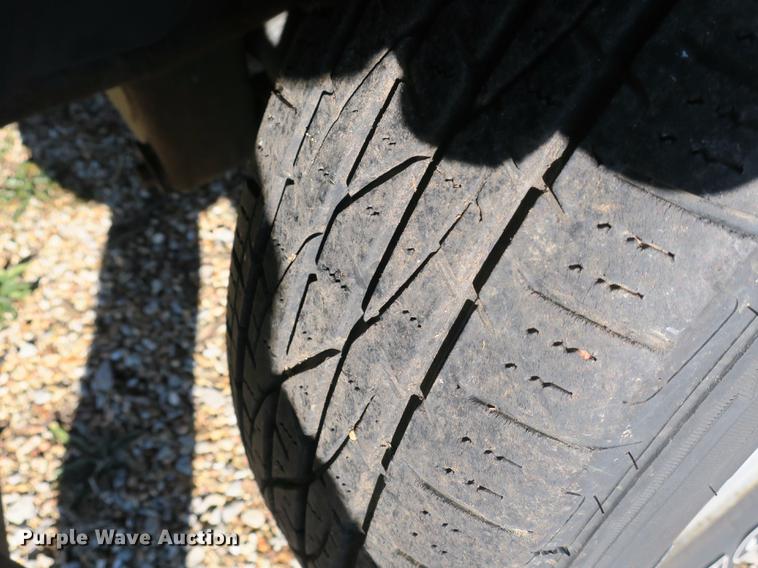 image for item DB8940 2004 Ford Explorer SUV