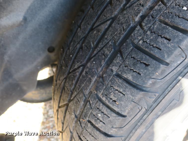 image for item DB8940 2004 Ford Explorer SUV