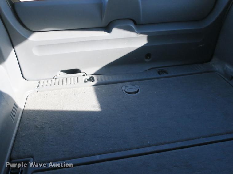 image for item DB8940 2004 Ford Explorer SUV