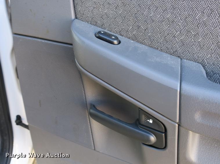 image for item DB8940 2004 Ford Explorer SUV