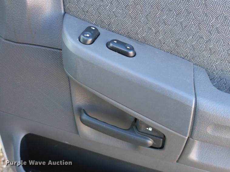 image for item DB8940 2004 Ford Explorer SUV