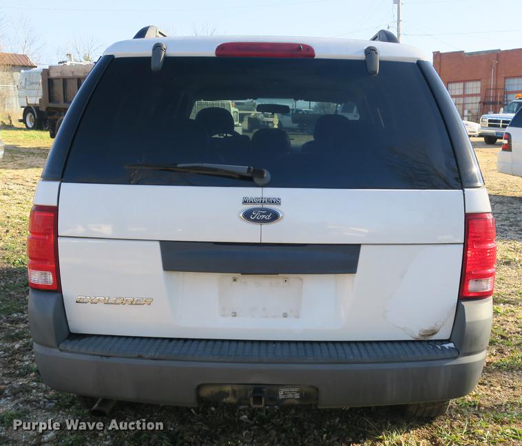 image for item DB8941 2004 Ford Explorer SUV