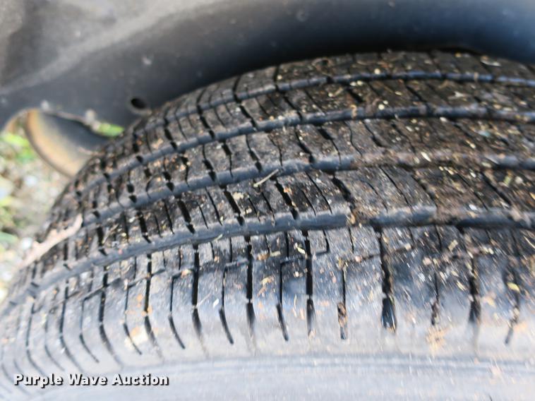 image for item DB8941 2004 Ford Explorer SUV