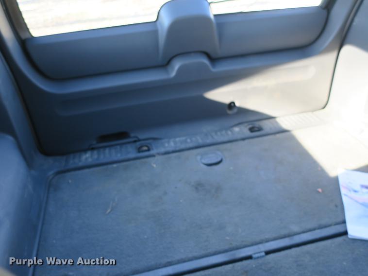 image for item DB8941 2004 Ford Explorer SUV