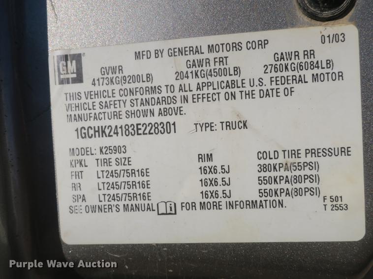 image for item DB8946 2003 Chevrolet Silverado 2500HD flatbed pickup truck