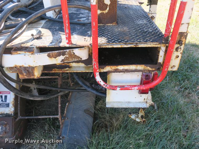 image for item DB8947 Altec PHHT-107B digger derrick bed