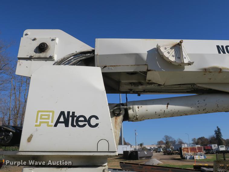 image for item DB8947 Altec PHHT-107B digger derrick bed